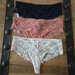 Victoria's Secret Lace Wide Side Thong Bundle Sz S New 3 pieces
